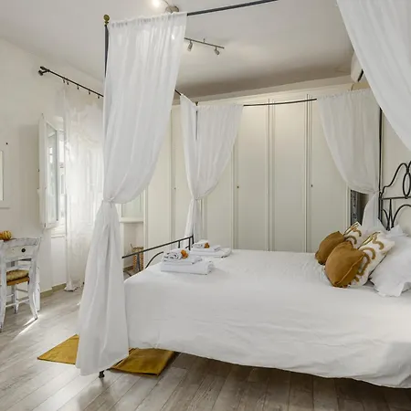 Heart Of - With Terrace * Florencie